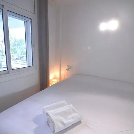 Rnet - 1-6 Puerto Madeira Canal View Apartment Roses