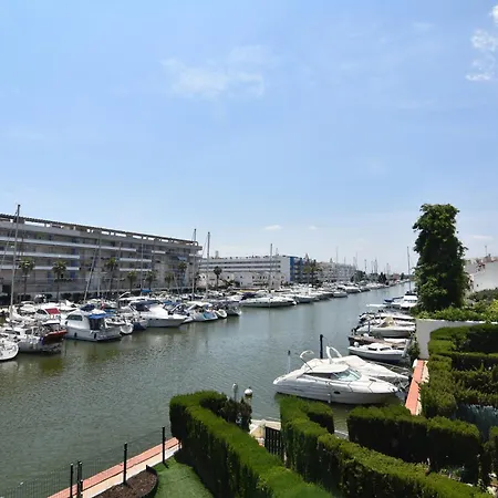 Rnet - 1-6 Puerto Madeira Canal View *